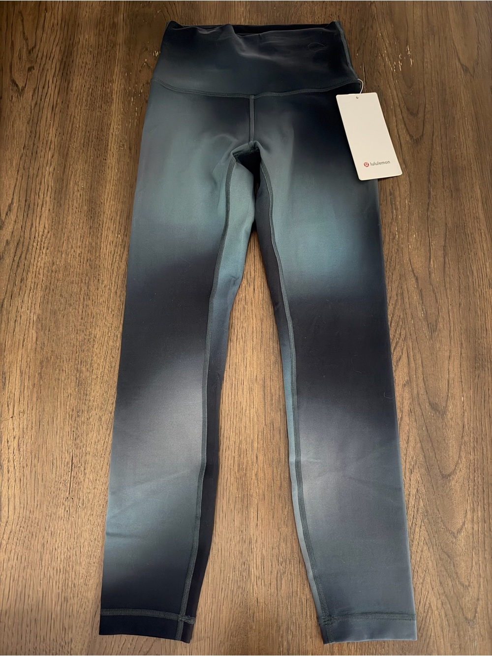 NWT Lululemon Ombre Leggings Size 4